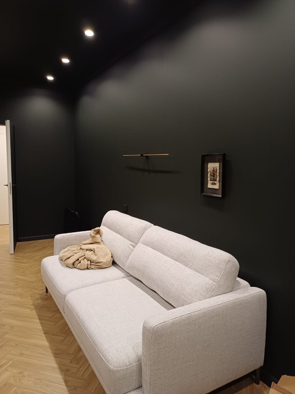 Прихожая - современная отделка